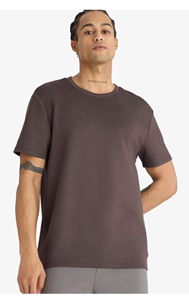 Standart Fit Bisiklet Yaka Yan Baskılı Baskılı Sporcu Kısa Kollu Tişört