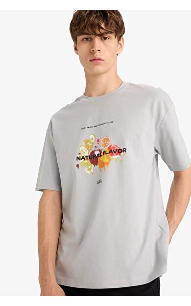 DeFacto Boxy Fit Bisiklet Yaka Baskılı Kısa Kollu Tişört F8567AX25HSGR130