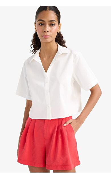 DeFacto Regular Fit Gömlek Yaka Poplin Kısa Kollu Gömlek F8580AX25SMWT34