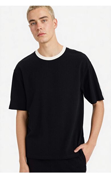 Boxy Fıt Bisiklet Yaka Pike Kısa Kollu Tişört