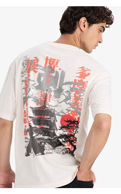 DeFacto Regular Fit Bisiklet Yaka Baskılı Kısa Kollu Kısa Kollu Tişört F8906AX25HSER137