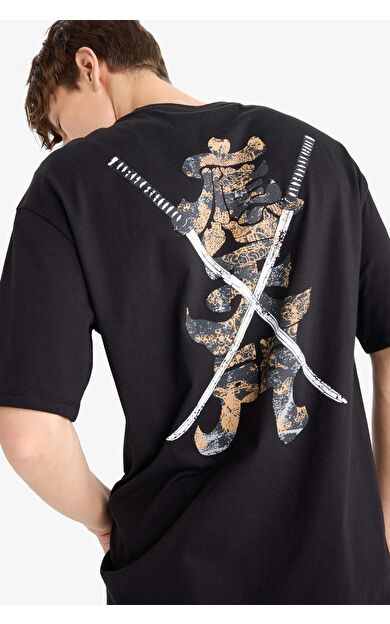 DeFacto Regular Fit Bisiklet Yaka Baskılı Kısa Kollu Tişört F8907AX25HSBK81