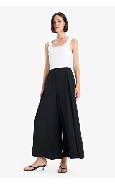 Flare Fit Normal Bel Düz Paça Krep Pantolon