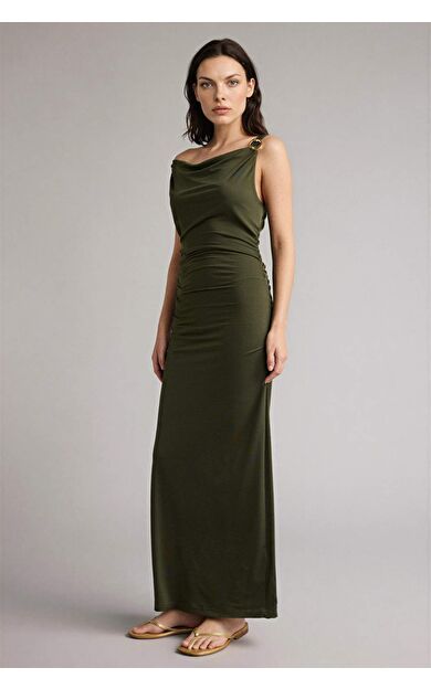 DeFacto Regular Fıt Degaje Yaka Kısa Kollu Elbise