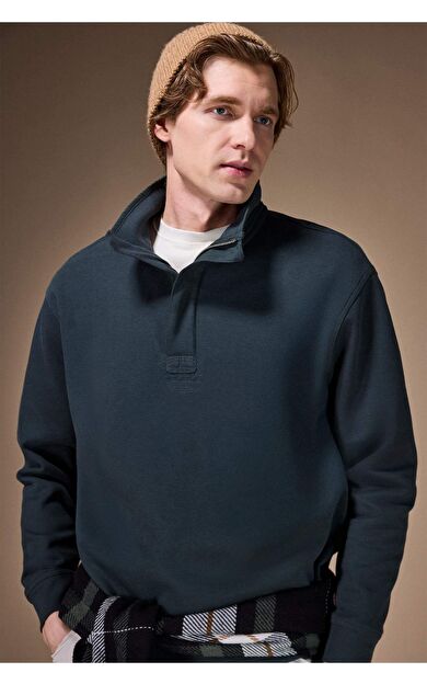Regular Fit Yarım Fermuarlı Sweatshirt