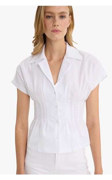 DeFacto Fitted Ceket Yaka Poplin Kısa Kollu Gömlek F9335AX25AUWT83