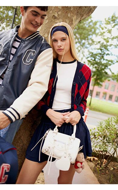 Coool Fitted V Yaka Baklava Desenli Düğmeli Hırka