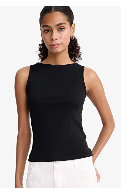 Slim Fit Dar Kesim Kayık Yaka Ribana Atlet