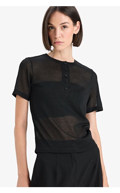 DeFacto Slim Fit Dar Kesim Bisiklet Yaka Ribana Kısa Kollu Tişört F9574AX25SPBK81