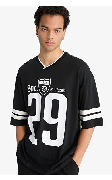DeFacto Loose Fit Bisiklet Yaka Baskılı Kısa Kollu Tişört F9646AX25HSBK81