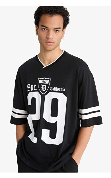 DeFacto Loose Fit Bisiklet Yaka Baskılı Kısa Kollu Tişört F9646AX25HSBK81