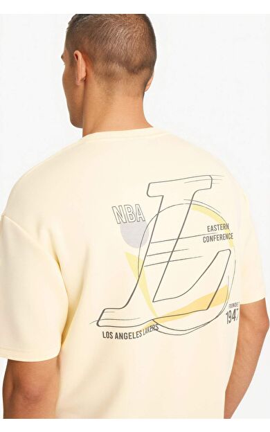 DeFacto NBA Los Angeles Lakers Relax Fıt Bisiklet Yaka Kısa Kollu Tişört