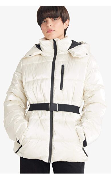 Regular Fit Kapüşonlu Mont