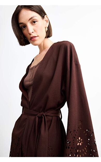 Fitted Bürümcük Brode Bağlamalı Uzun Kollu Bluz