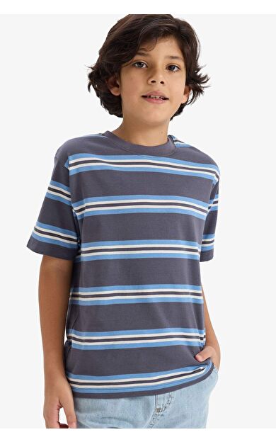 New Regular Fıt Bisiklet Yaka Kısa Kollu Tişört Erkek Çocuk