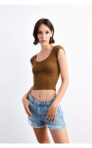 DeFacto Bisiklet Yaka Kısa Kollu Tişört G1077AX25SMYL3