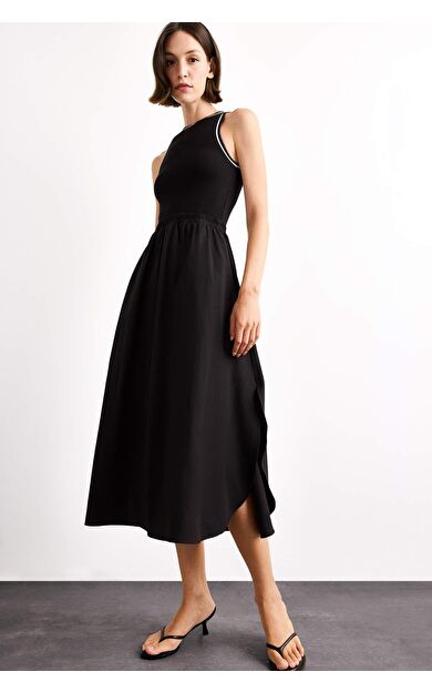 A Kesim Pamuklu Kolsuz Midi Elbise