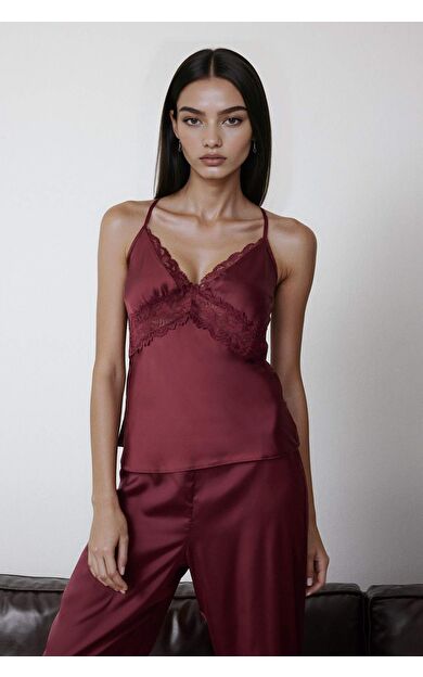 Fall in Love Regular Fit V Yaka Saten Üst