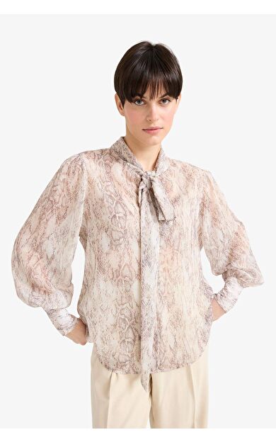 Regular Fit Fiyonk Yaka Yılan Desenli Şifon Uzun Kollu Bluz