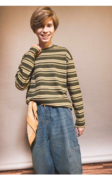 Erkek Çocuk Regular Fit Bisiklet Yaka Uzun Kollu Tişört G1818A825AUKH432