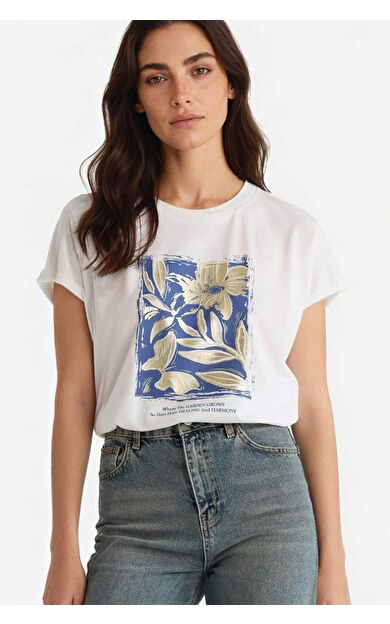 Bisiklet Yaka Çiçekli Kısa Kollu Tişört