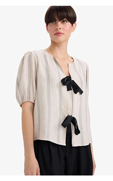Regular Fit Bisiklet Yaka Keten Karışımlı Kısa Kollu Bluz