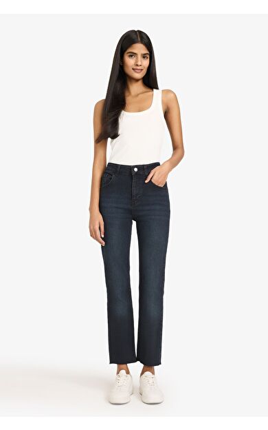 DeFacto Crop Flare Fit Düşük Bel Bilek Boy Jean Yıkamalı Pantolon