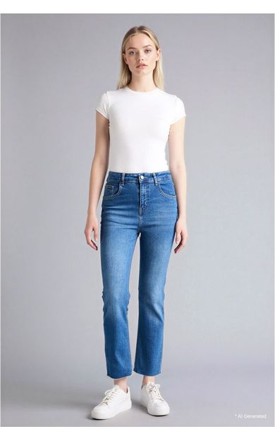 DeFacto Crop Flare Fıt Yüksek Bel Bilek Boy Jean Yıkamalı Pantolon Mavi G2217AX26SPNM28