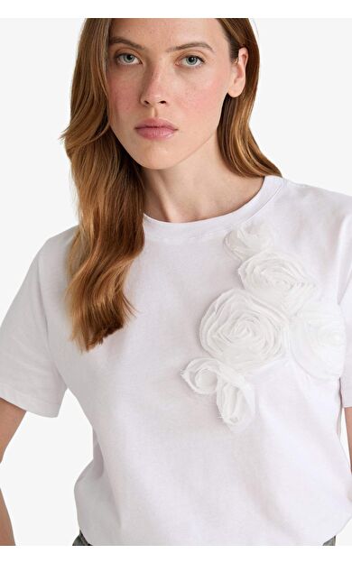 Relax Fit Bisiklet Yaka İşlemeli Penye Kısa Kollu Tişört G2506AX25AUWT83