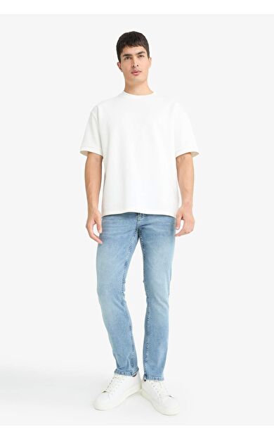 DeFacto Pedro Slim Fit Dar Kalıp Normal Bel Dar Paça Jean Pantolon