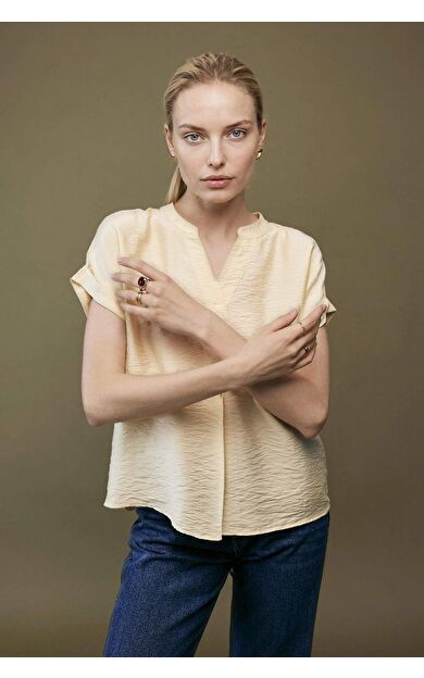 DeFacto Relax Fıt Kaçık Yaka Kısa Kollu Bluz