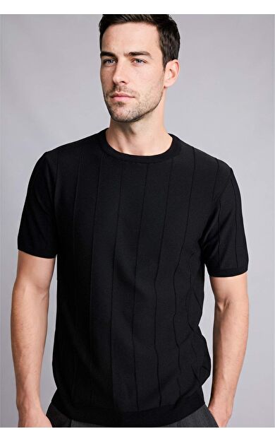 DeFacto Standart Fıt Bisiklet Yaka Kısa Kollu Tişört