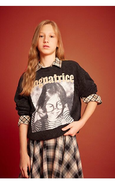 DeFacto Kız Çocuk Oversize Geniş Kalıp Bisiklet Yaka Pop Art Baskılı Sweatshirt