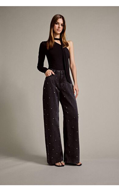 Relax Fit Geniş Paça Taşlı Jean Pantolon