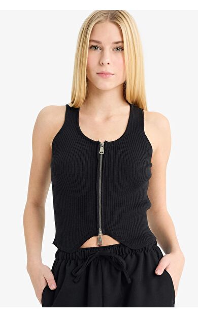 Slim Fit Dar Kesim U Yaka Fermuarlı Atlet