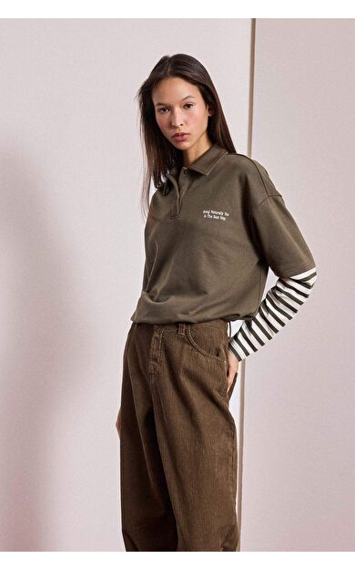 Loose Fit Polo Yaka Slogan Baskılı Kalın Kumaş Uzun Kollu Tişört