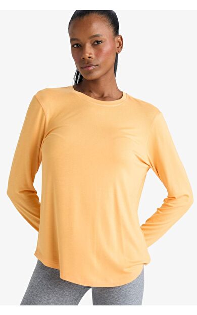 Standart Fit Bisiklet Yaka Sporcu Uzun Kollu Tişört