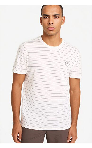 Standart Fıt Bisiklet Yaka Sporcu Kısa Kollu Tişört