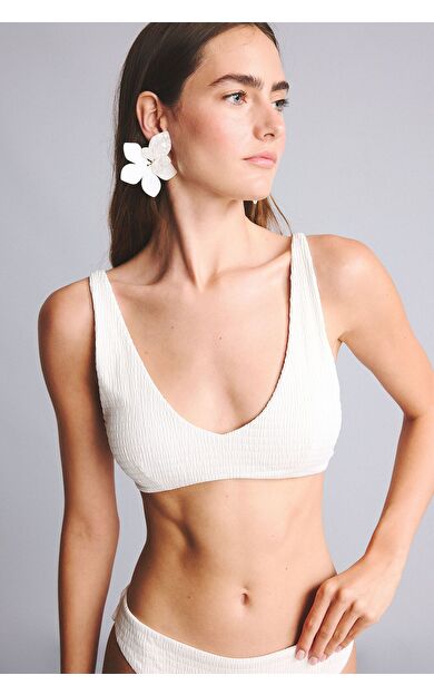 DeFacto Regular Fıt Krinkıl Kumaş Bikini Üstü