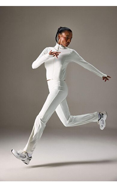 DeFactoFit Flare Fit İspanyol Paça Uzun Sporcu Pantolon