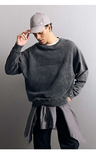 DeFacto Boxy Fit Bisiklet Yaka Baskılı Sweatshirt