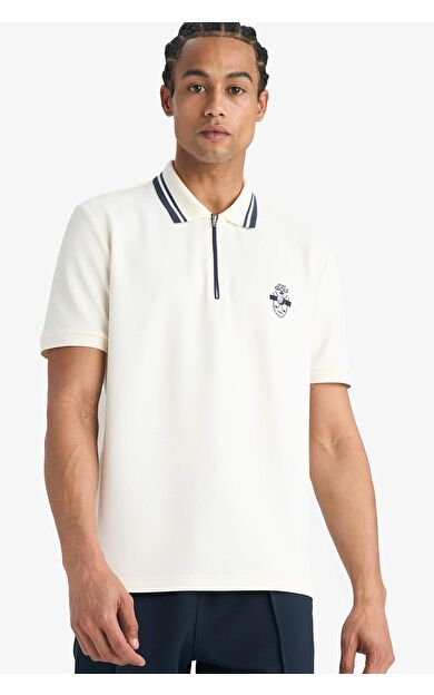 Standart Fit Polo Yaka Sporcu Kısa Kollu Polo Tişört