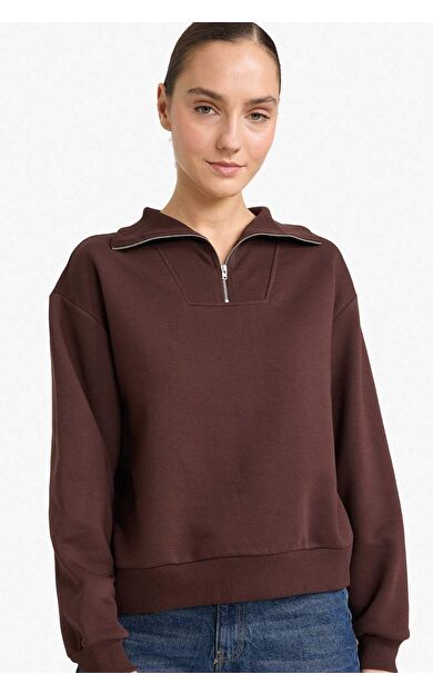 Regular Fit Yarım Fermuarlı Balıkçı Yaka Basic Düz Sweatshirt