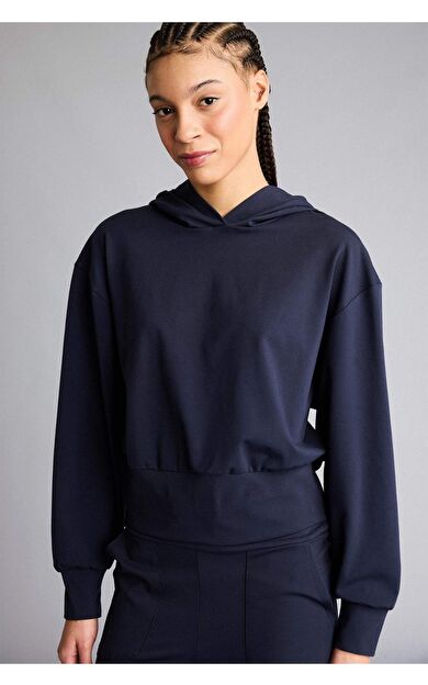 Kapüşonlu Sporcu Sweatshirt