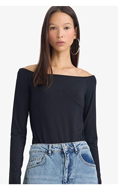 Kayık Yaka Uzun Kollu Body