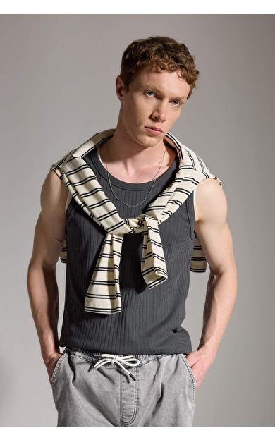 DeFacto Regular Fıt Bisiklet Yaka Fitilli Kaşkorse Atlet