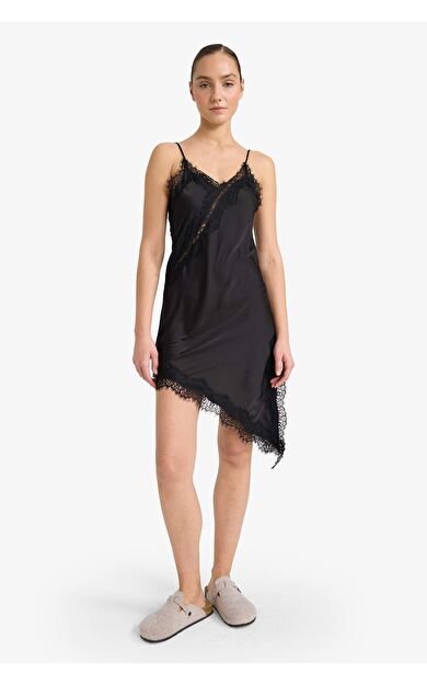 DeFacto Regular Fit V Yaka Saten Askılı Gecelik