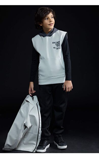 Erkek Çocuk Kapüşonlu Slogan Baskılı Skuba Dalgıç Kumaş Yelek