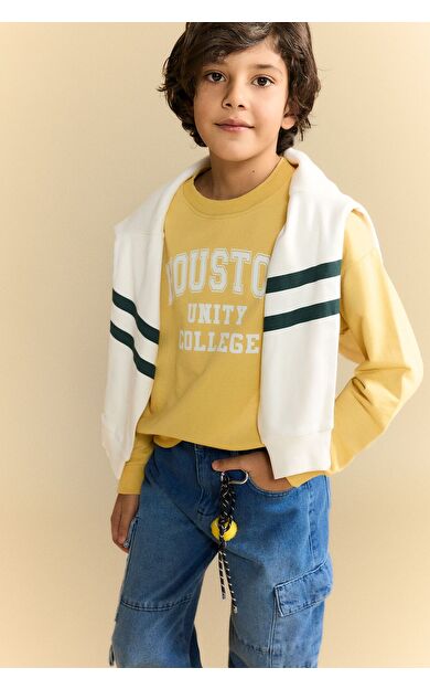 DeFacto Erkek Çocuk Oversize Geniş Kalıp Baskılı Sweatshirt Kumaşı Sweatshirt