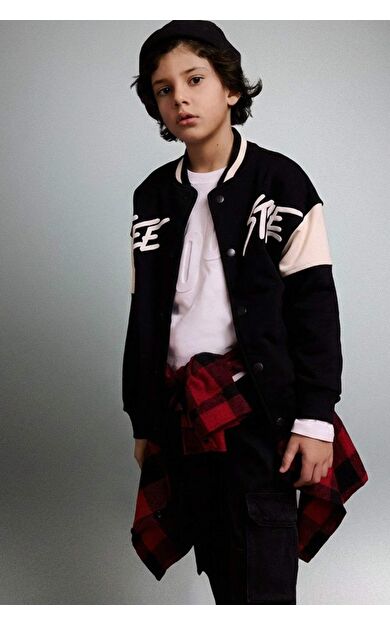 Erkek Çocuk Baskılı Kolej Yaka Bomber Hırka